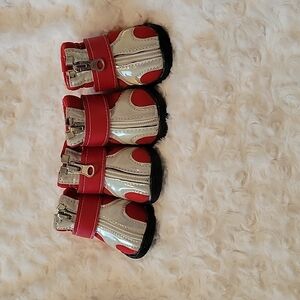 Small dog shoes/winter boots. Cold weather & snow melt protection.